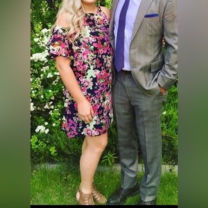 Floral Vince Camuto Dress. Size 8.